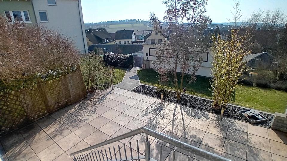 Erdgeschoßwohnung Stulln - 6 Zimmer, 138 m&sup2;, 299.000&euro; | Angebot:23736068