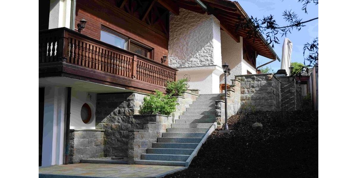 Villa Penzberg - 7 Zimmer, 244 m&sup2;, 1.980.000&euro; | Angebot:27007111