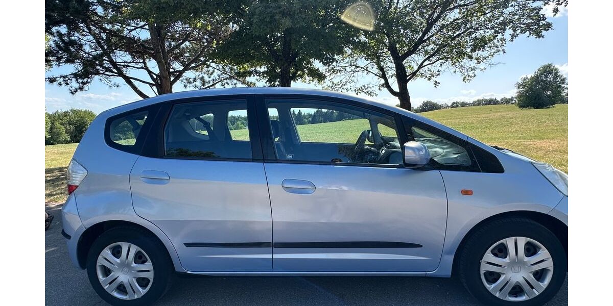 Honda Jazz 104.800 km 3.400 &euro; Sonnenbühl 72820