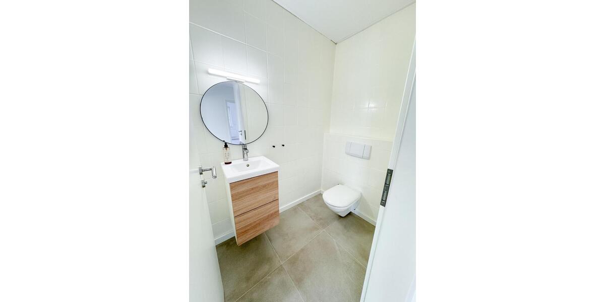 Charmante Mehrfamilien-Doppelhaushälfte mit Keller | Saniert 7 zimmer