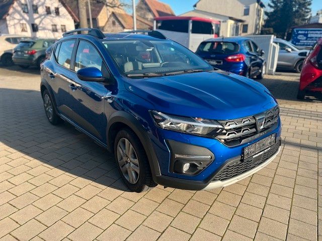 Dacia Sandero 80.000 km 11.700 &euro; Schwabach 91126