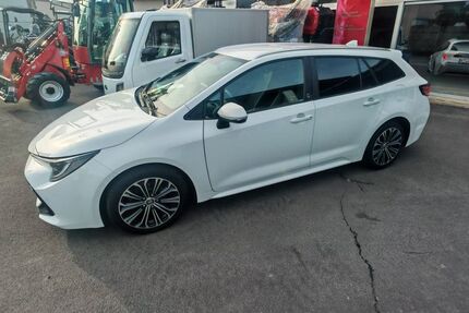 Toyota Corolla 47.200 km 18.900 &euro; Sommerach 97334