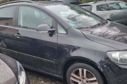 VW Golf Plus 67.500 km 8.999 &euro; Hemmoor 21745