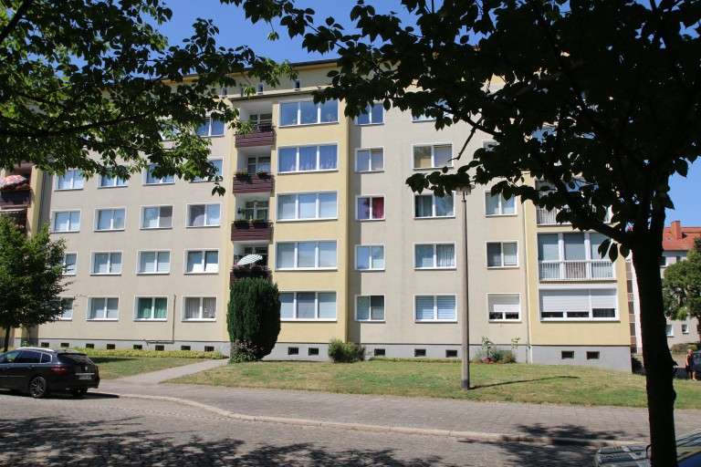 Wohnung zum Mieten in Magdeburg 366,18 € 61.03 m²