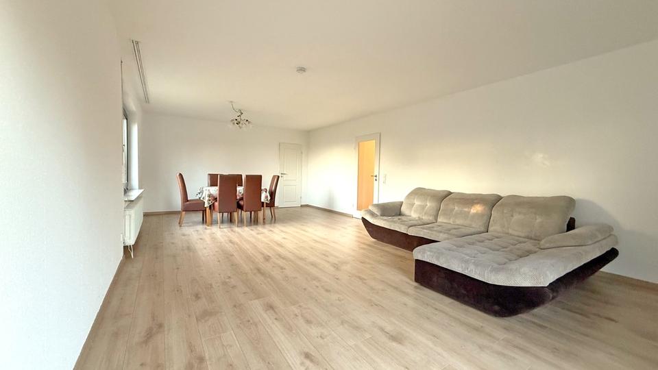 Terrassenwohnung Vellmar - 2.5 Zimmer, 90 m&sup2;, 830&euro; | Angebot:25375792