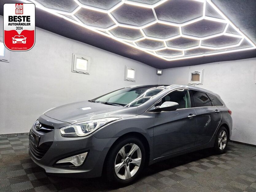 Hyundai i40 259.000 km 6.880 € Berlin 12305