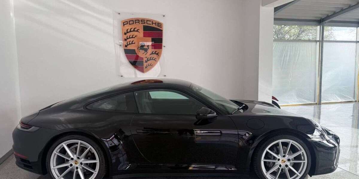 Porsche 992 41.680 km 109.980 &euro; Hallbergmoos 85399