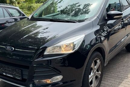Ford Kuga 81.220 km 6.200 &euro; LUDWIGSHAFEN AM RHEIN 67071