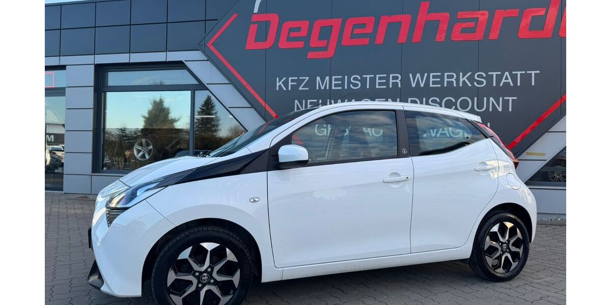 Toyota Aygo (X) 39.026 km 12.490 &euro; Mönchhagen 18182
