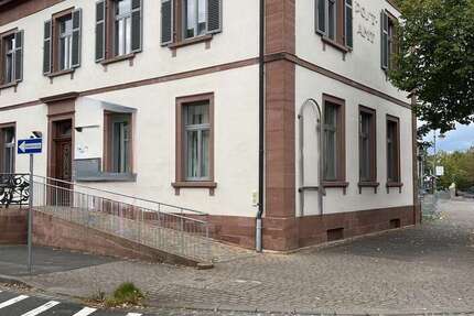 Haus zum Mieten in Karlstadt 690 €