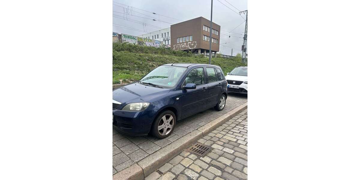 Mazda 2 109.000 km 2.000 &euro; Bremen 28219