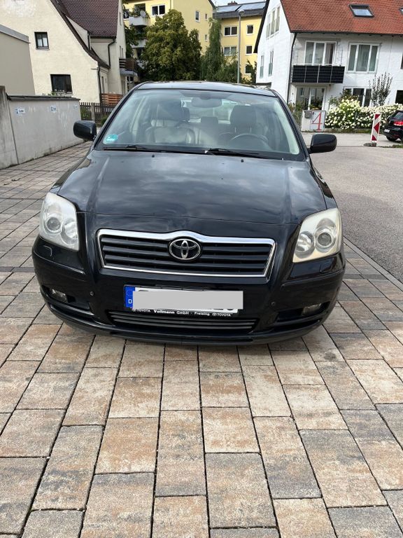 Toyota Avensis 205.000 km 2.650 € Freising 85354