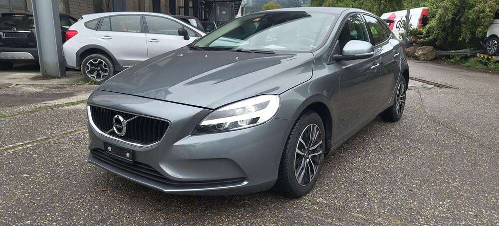 Volvo V40 106.000 km 10.900 &euro; Durmersheim 76448