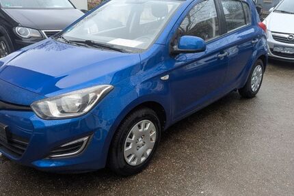 Hyundai i20 85.035 km 4.850 &euro; Mülheim-Ruhr 45473