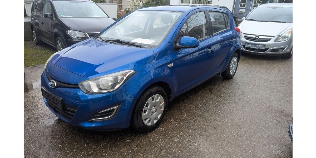 Hyundai i20 85.035 km 4.850 &euro; Mülheim-Ruhr 45473