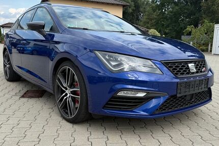 Seat Leon 62.000 km 25.200 &euro; Neustadt a.d. Donau 93333