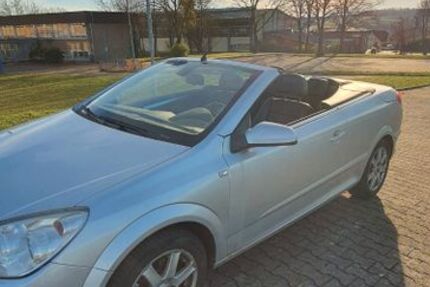 Opel Astra 180.000 km 3.399 &euro; Selters 65618