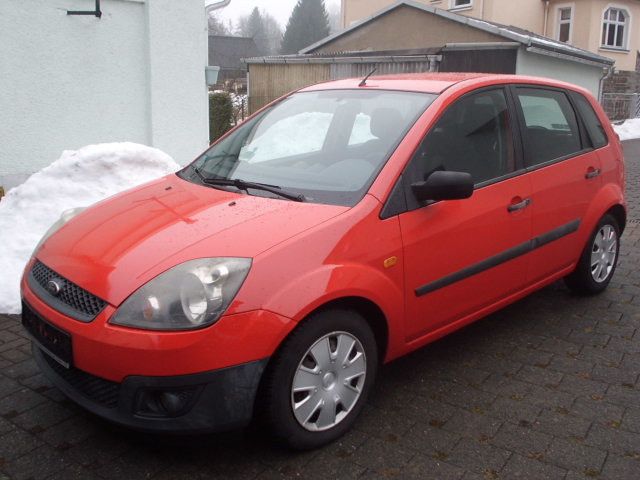 Ford Fiesta 91.568 km 1.995 &euro; Hohenstein/Ernstthal 09337