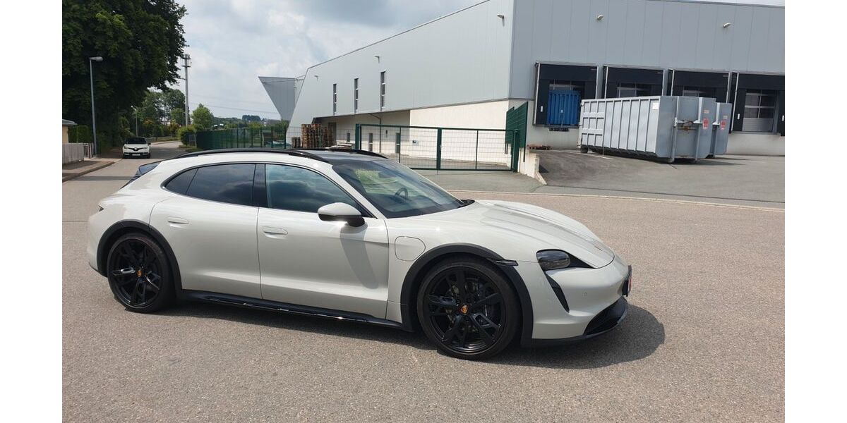 Porsche Taycan 49.900 km 63.900 &euro; Aschaffenburg 63739