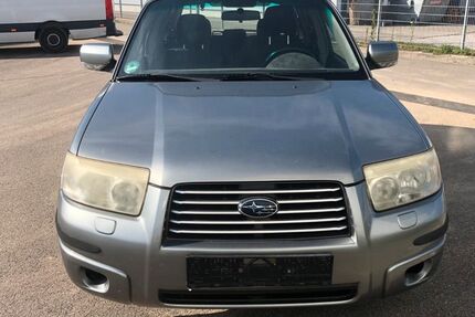 Subaru Forester 320.124 km 1.750 € Freiburg 79102