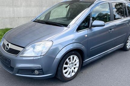 Opel Zafira 200.000 km 1.999 € Berlin 12057