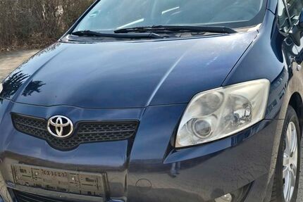 Toyota Auris 72.500 km 4.990 &euro; Fürstenfeldbruck 82256