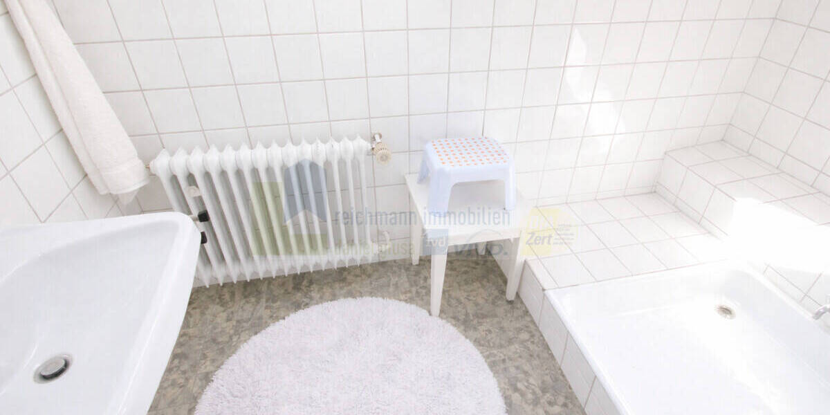 Einfamilienhaus Villingen-Schwenningen Schwenningen - 7 Zimmer, 216 m&sup2;, 790.000&euro; | Angebot:26306048