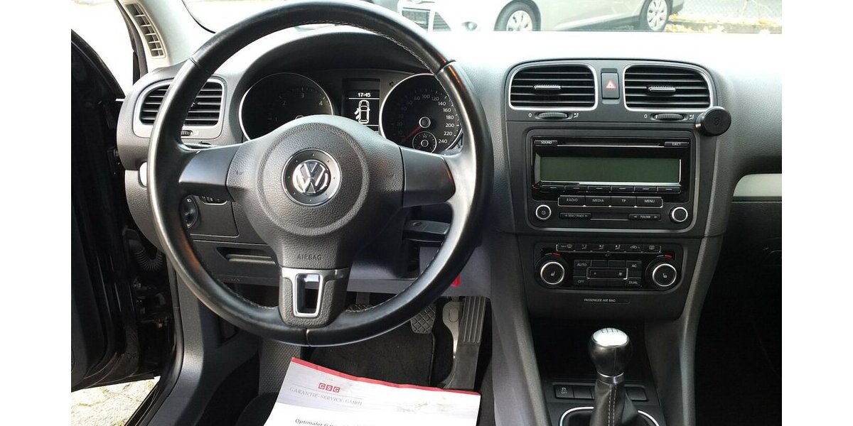 VW Golf 1.6TDi TEAM SHZ TEMPOMAT KLIMAAUTOMATIK 159.855 km 6.598 &euro; Köln 50858