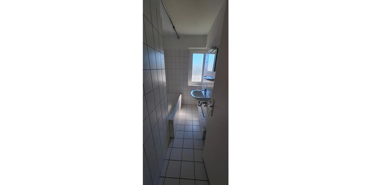 Etagenwohnung Zetel - 3 Zimmer, 66 m&sup2;, 320&euro; | Angebot:26267961