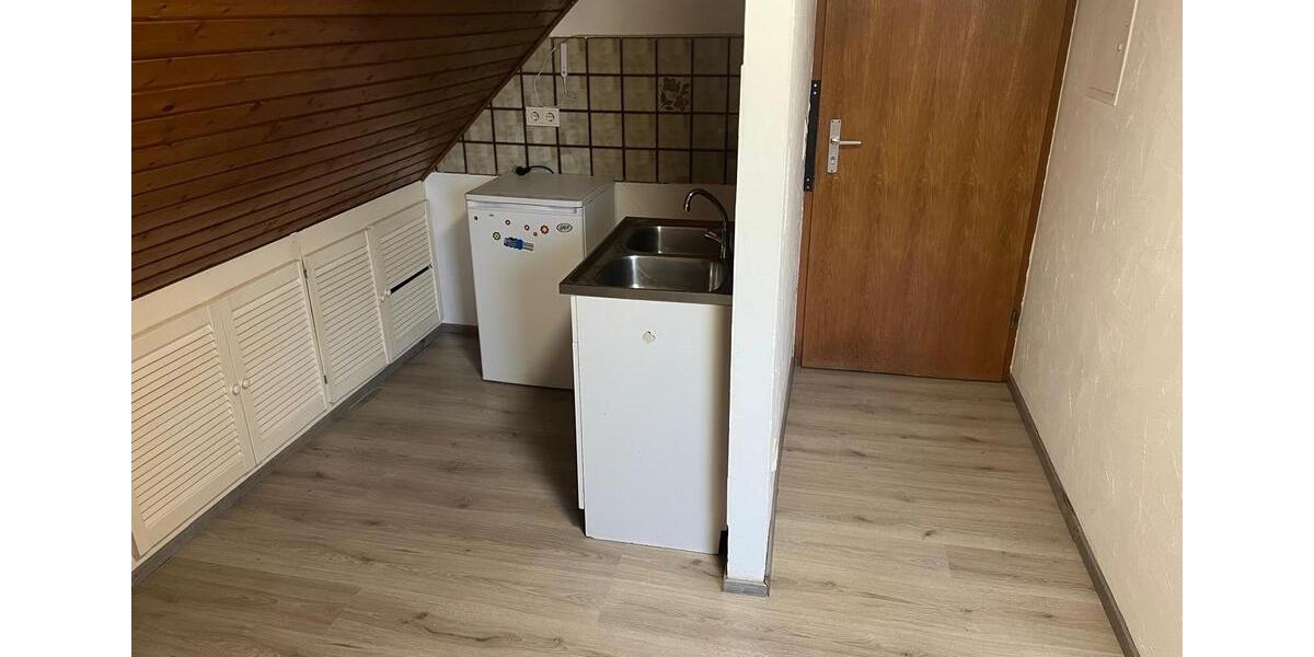 Dachgeschoßwohnung Nabburg - 1 Zimmer, 29 m&sup2;, 215&euro; | Angebot:26403659