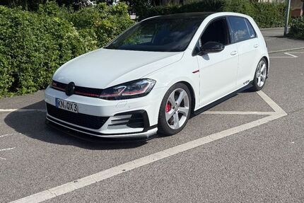 VW Golf 73.000 km 24.500 € Singen 78224