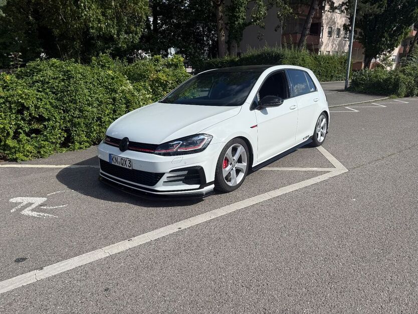 VW Golf 73.000 km 24.500 € Singen 78224