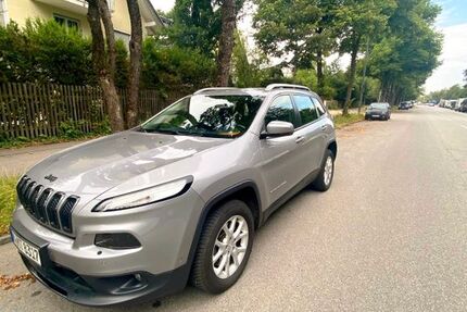 Jeep Cherokee 145.000 km 14.980 &euro; München 81377