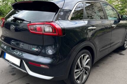 Kia Niro 185.000 km 12.000 &euro; Berlin 10787