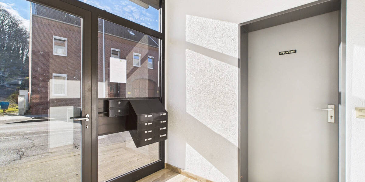 Gewerbeobjekt Wassenberg Myhl - 5 Zimmer, 109 m&sup2;, 79.000&euro; | Angebot:23969039