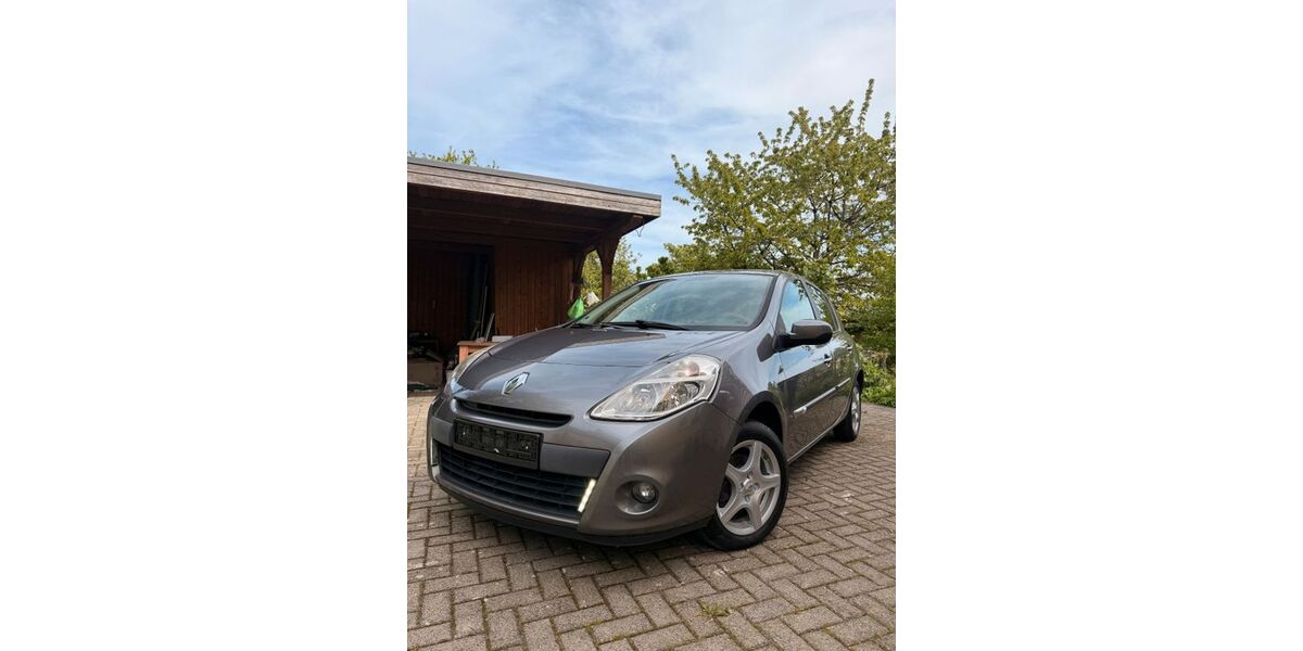 Renault Clio 103.000 km 3.950 &euro; Ennigerloh 59320