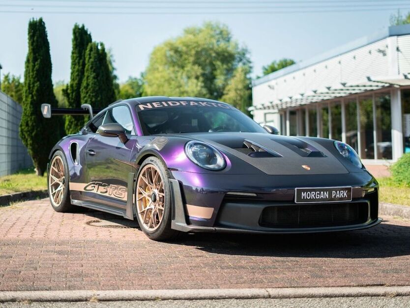 992