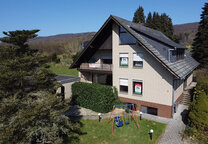 Großes Zweifamilienhaus mit Doppelgarage, Wellnesstrakt und Weitblick in Bad Oeynhausen!