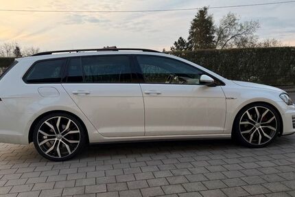 VW Golf 88.000 km 19.999 &euro; Kümmersbruck 92245