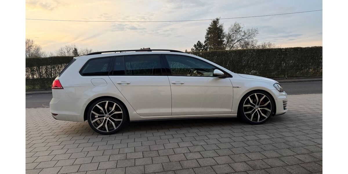 VW Golf 88.000 km 19.999 &euro; Kümmersbruck 92245