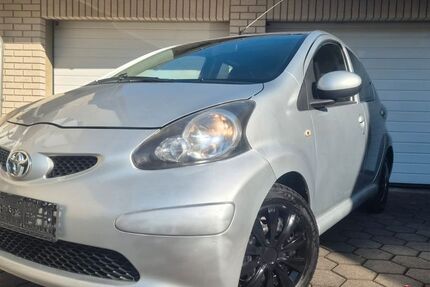 Toyota Aygo (X) 115.718 km 2.699 &euro; Bad arolsen 34454