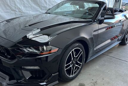 Ford Mustang 38.000 km 27.490 &euro; Düsseldorf 40589