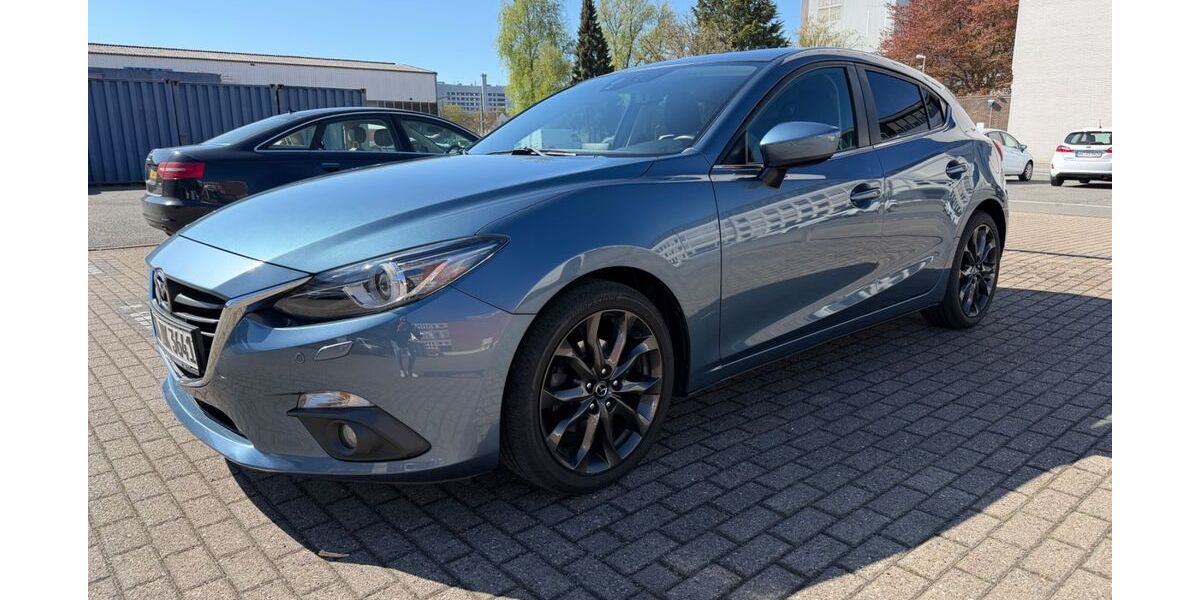 Mazda 3 122.000 km 12.490 &euro; Hamburg 22041