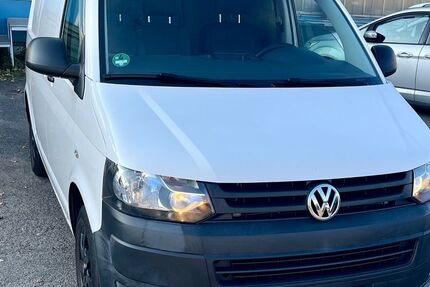 VW T5 Transporter 185.316 km 9.800 &euro; Leipzig 04178