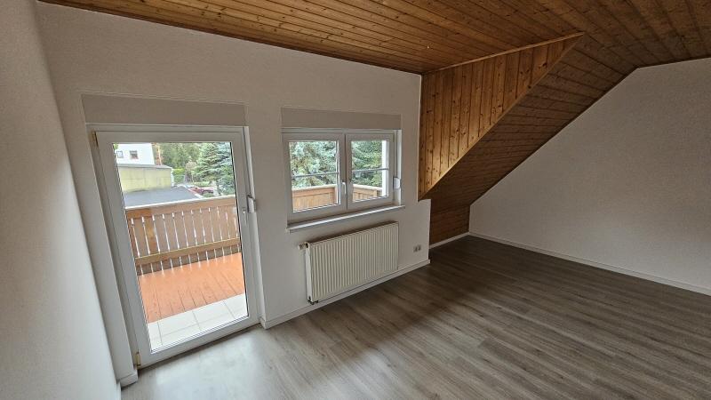 Charmante 3-Zimmer-Maisonette mit Balkon – Stilvoll modernisiert in bester Lage! 3 zimmer
