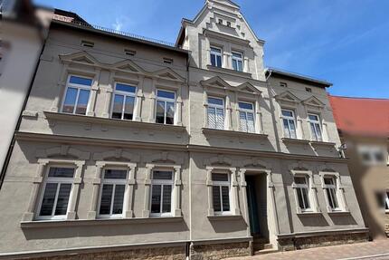 Gemütliche 2-Raum-Dachgeschoßwohnung mit Balkon zu vermieten!