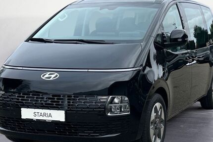 Hyundai STARIA 3.821 km 46.999 &euro; Offenburg 77652
