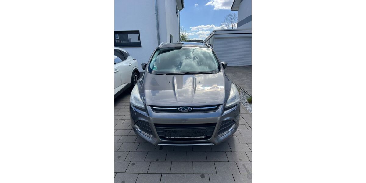 Ford Kuga 183.000 km 6.800 &euro; Geseke 59590