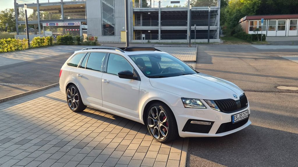 Skoda Octavia 92.000 km 18.900 &euro; Plochingen 73207