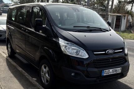 Ford Tourneo Custom 84.000 km 22.999 &euro; Fürstenfeldbruck 82256